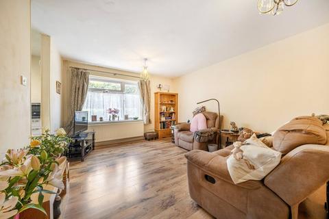 1 Chalgrove Field, Freshbrook, Swindon, SN5 8QA