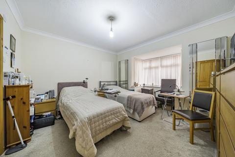 28 Edgehill, Freshbrook, Swindon, SN5 8NN
