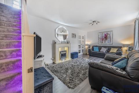 10 Attlee Crescent, Swindon, SN2 7JT