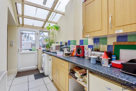 6 bedroom terraced house for sale, Park Lane, Swindon, Wiltshire, SN1