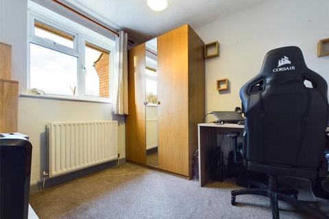 10 The Chesters, Westlea, Swindon, SN5 7DB