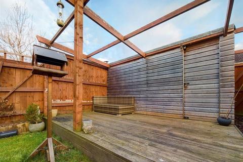10 The Chesters, Westlea, Swindon, SN5 7DB