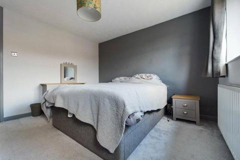 10 The Chesters, Westlea, Swindon, SN5 7DB