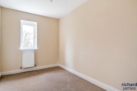 5 Halton Crescent, Wroughton, Swindon, SN4 0TT