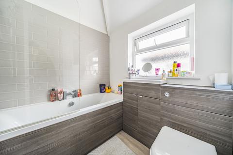 30 Stratton Road, Swindon, SN1 2PR