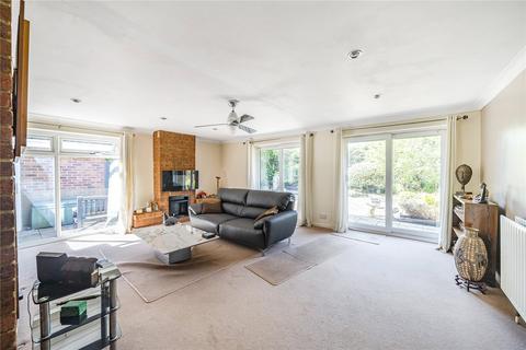 13 Fairlawn, Swindon, SN3 6ET