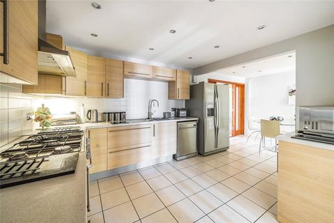 13 Fairlawn, Swindon, SN3 6ET
