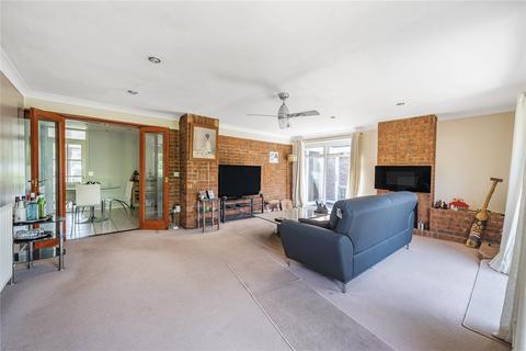 13 Fairlawn, Swindon, SN3 6ET