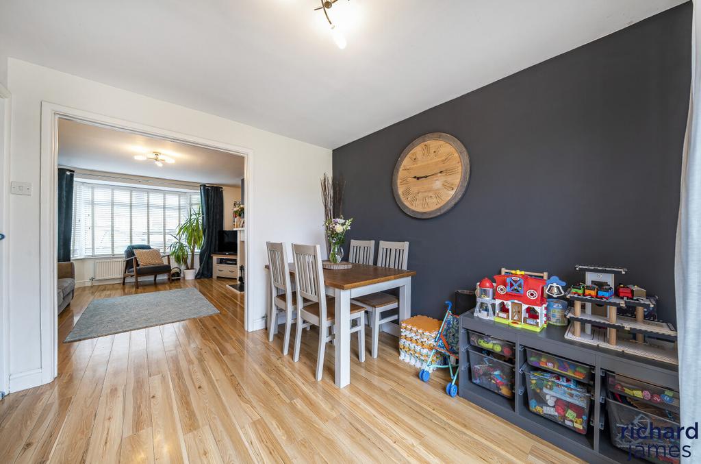 C2c39ac3-745a-4ef...