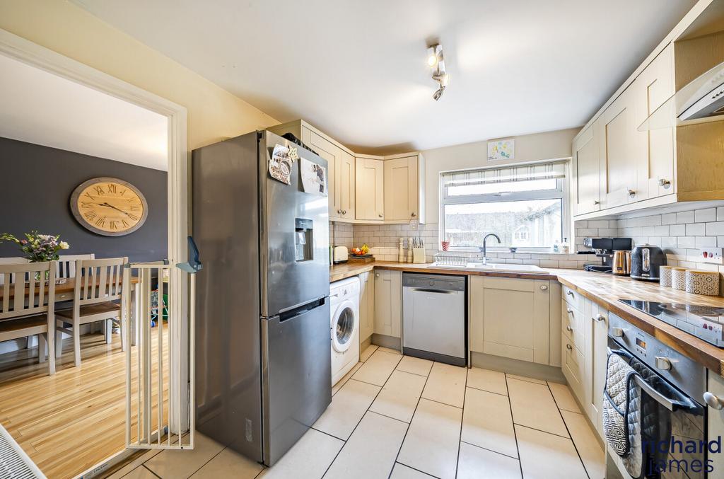 0e606417-5564-4f4...