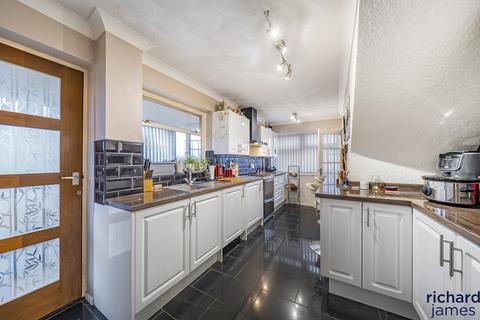 3 bedroom semi-detached house for sale, Haven Close, Swindon, Swindon, SN3