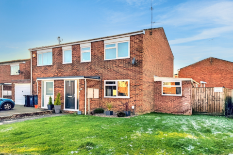 10 Conisborough, Toothill, Swindon, SN5 8ES