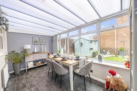 10 Conisborough, Toothill, Swindon, SN5 8ES
