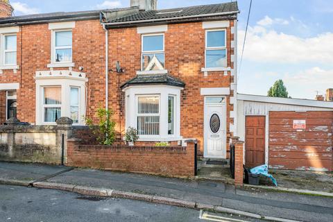 3 bedroom end of terrace house for sale, Hythe Road, Old Town, Swindon, SN1