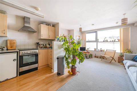 14, Paramount Spring Gardens, Swindon, SN1 2SA