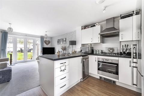 15 Course Meadow, Purton, Swindon, SN5 4GL