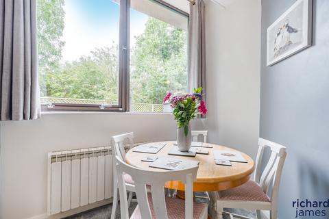 Flat 16, Dauntsey House Bentham Close, Westlea, Swindon, SN5 7FR