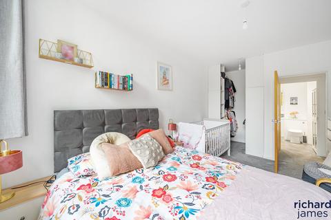 Flat 16, Dauntsey House Bentham Close, Westlea, Swindon, SN5 7FR