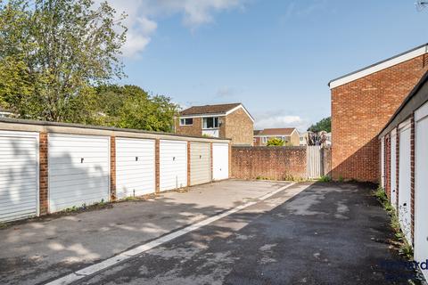 7 Stubsmead, Eldene, Swindon, SN3 3TA