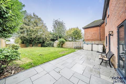 16 Pitchens End, Broad Hinton, Swindon, SN4 9PR