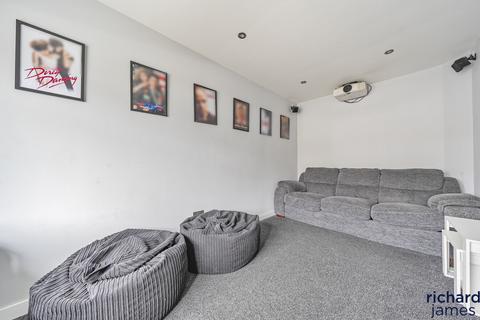 75 Colebrook Road, Swindon, SN3 4DU