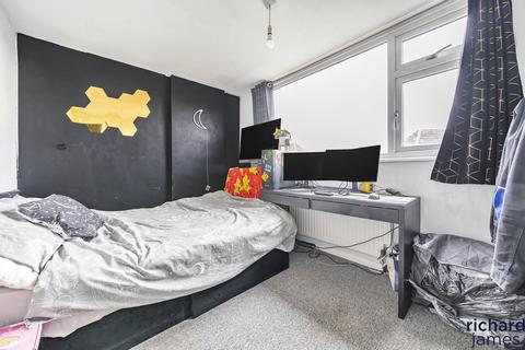 75 Colebrook Road, Swindon, SN3 4DU