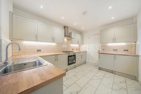 3 bedroom terraced house for sale, Manchester Road, SN1