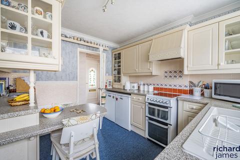 17 Avonmead, Greenmeadow, Swindon, SN25 3NU