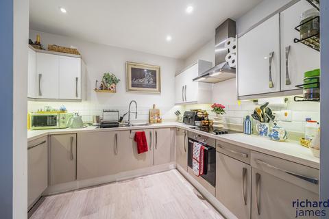 Flat 17, Dauntsey House Bentham Close, Westlea, Swindon, SN5 7FR