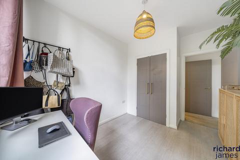 Flat 17, Dauntsey House Bentham Close, Westlea, Swindon, SN5 7FR