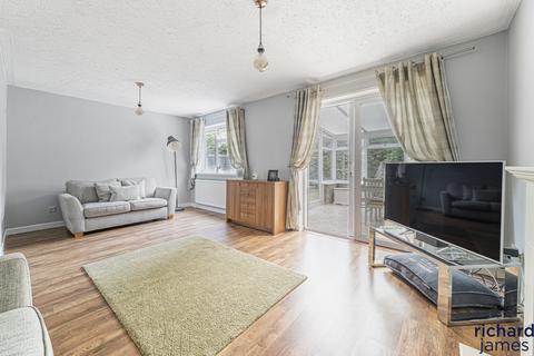 8 Harrow Close, Stratton St Margaret, Swindon, SN3 4QD