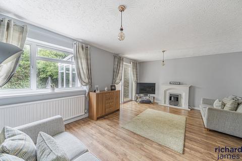 8 Harrow Close, Stratton St Margaret, Swindon, SN3 4QD