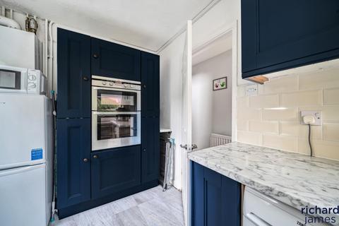 8 Harrow Close, Stratton St Margaret, Swindon, SN3 4QD