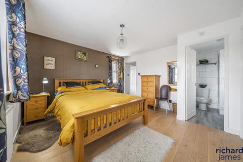 16 Burderop Close, Wroughton, Swindon, SN4 9SE
