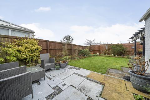 18 Gantlettdene, Swindon, SN3 5EL