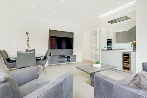 3 bedroom apartment to rent, Clarence Gate Gardens Glentworth Street, Marylebone, London, NW1