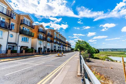 2 bedroom apartment to rent, Hardy Lodge, Fennel Close, Rochester, Kent, ME1