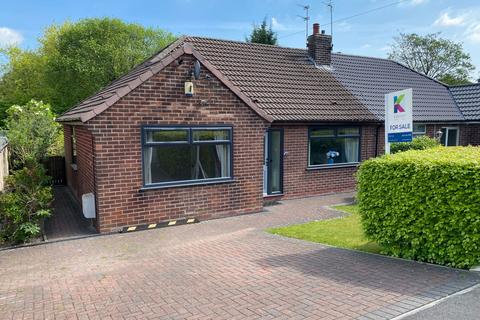 49 Valley New Road, Royton, Oldham, OL2 6BN