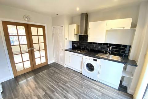 49 Valley New Road, Royton, Oldham, OL2 6BN