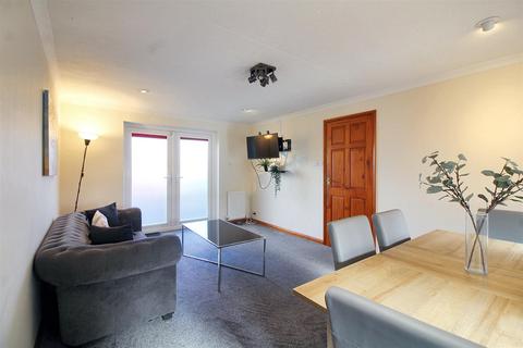 2 bedroom end of terrace house for sale, Norfolk Terrace, Aylesbury