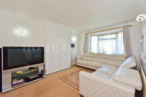 3 bedroom semi-detached house for sale, Tempest Avenue, Potters Bar, EN6