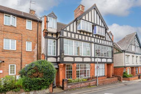8 bedroom terraced house for sale, York YO30