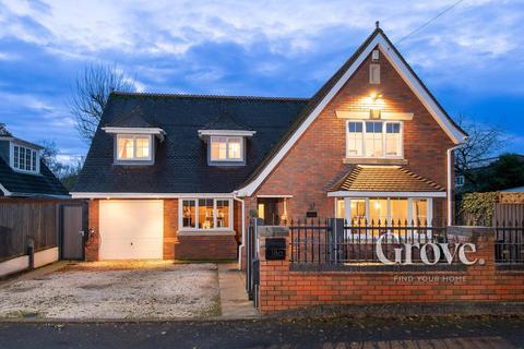 18a Dingle Road, Pedmore, Stourbridge, DY9 0RS