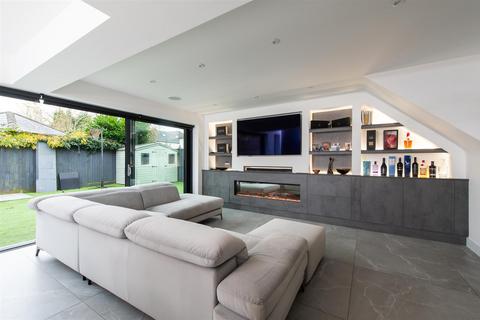 18a Dingle Road, Pedmore, Stourbridge, DY9 0RS