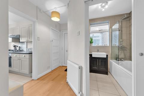 58 Mill Vale, Bromley, BR2 0EW