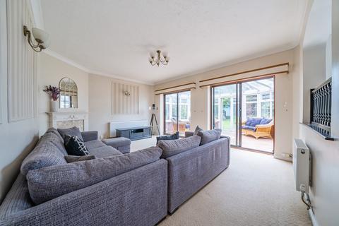 212a Leesons Hill, Chislehurst, BR7 6QH