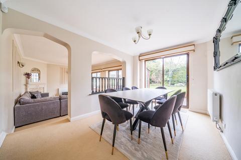 212a Leesons Hill, Chislehurst, BR7 6QH