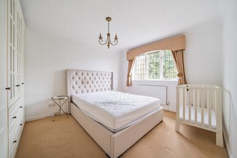 212a Leesons Hill, Chislehurst, BR7 6QH