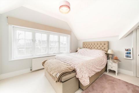 3 bedroom flat for sale, Arthur Road, London SW19