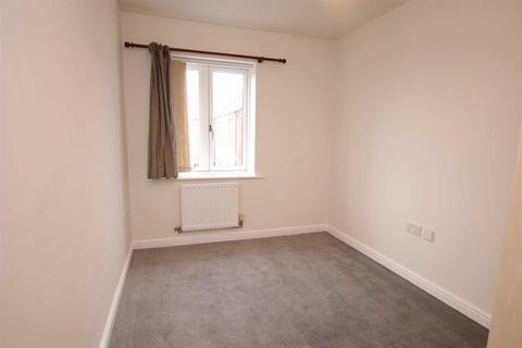 2 bedroom flat to rent, Vaughan Road, Timperley, Altrincham